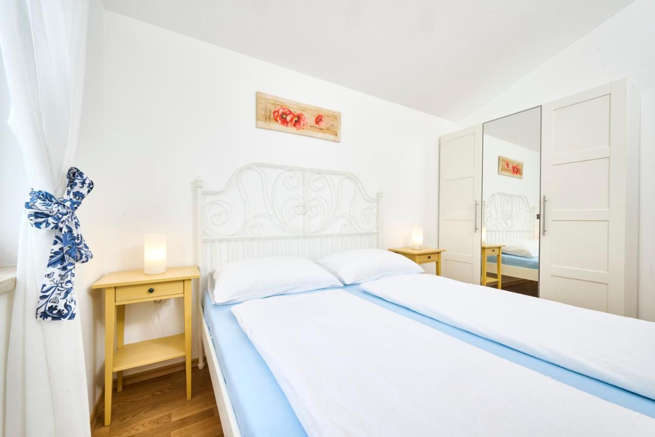 Elia Apartments Savudrija Eksteriør billede